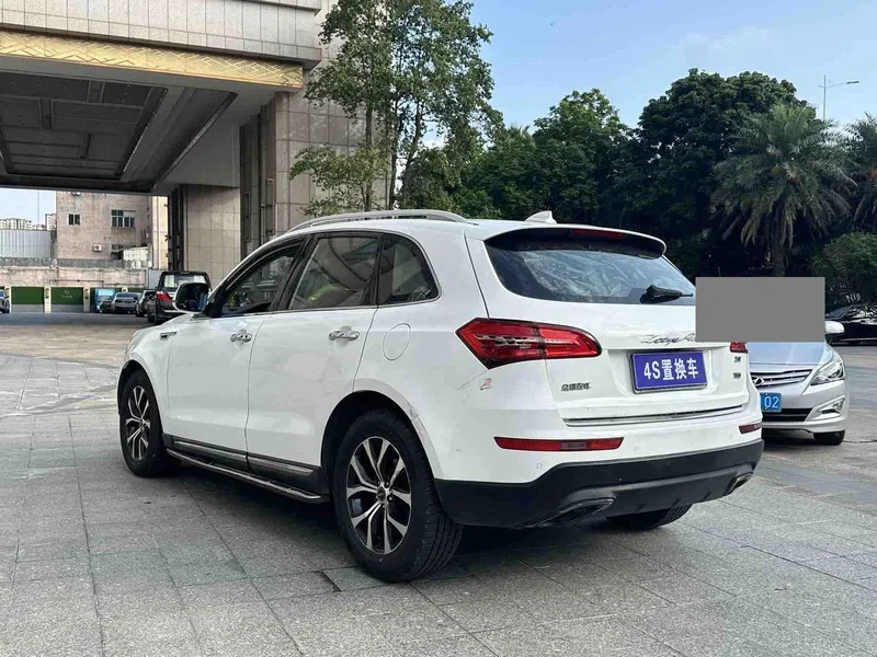 Zotye T600 2016 Sport Edition 2.0T DCT Deluxe — photograph 7