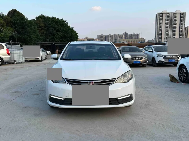 Roewe Rongwei 360 2017 1.5L Auto Smart Screen Edition — photograph 2