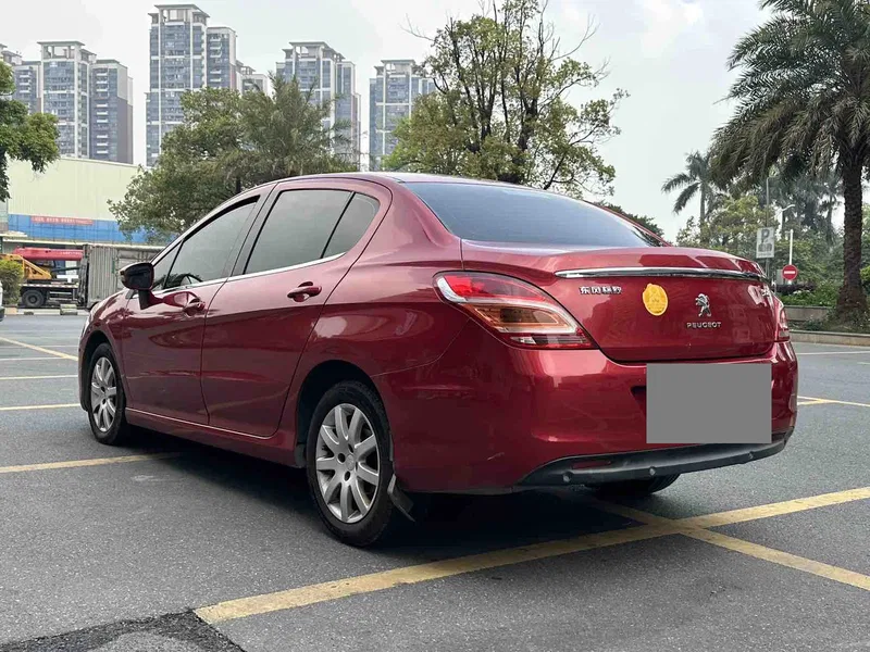 Peugeot 308 2013 1.6L Automatic Superior Model — photograph 9
