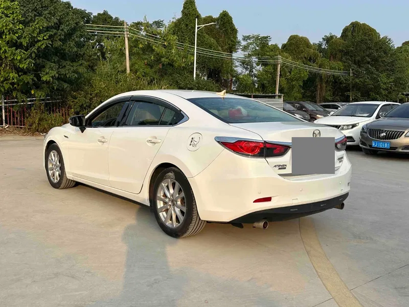 Mazda Atez 2014 2.0L Blue Sky Deluxe Edition — photograph 7