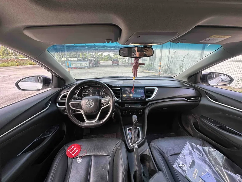 Buick Excelle 2018 18T Automatic Elite Edition — photograph 6