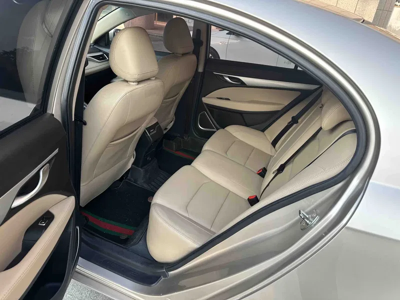 Geely Emgrand 2018 1.5L CVT Luxury Model — photograph 5
