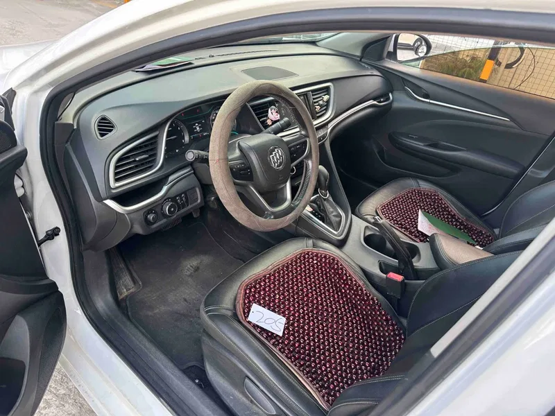 Buick Yinglang 2019 18T Automatic Interconnection Elite — photograph 4