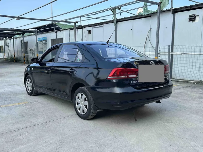 Volkswagen Santana Manual Fashion Edition — photograph 7