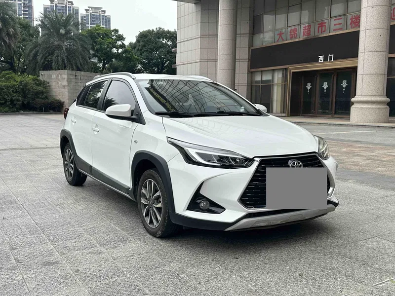 Toyota YARiS L 2021 1.5L CVT Leading Edition — photograph 3
