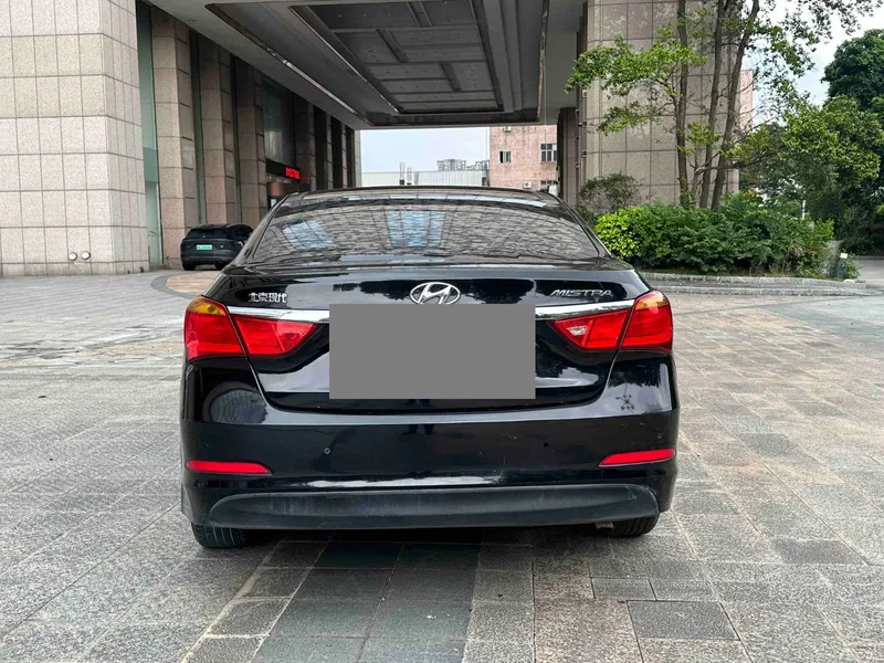 Hyundai Misty 2014 1.8L Automatic Smart Edition — photograph 8