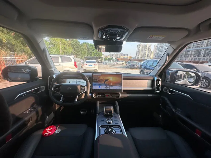 Jetour Traveller 2023 Model 2.0T Dual-Clutch All-Wheel-Drive Off-Road Edition — photograph 4