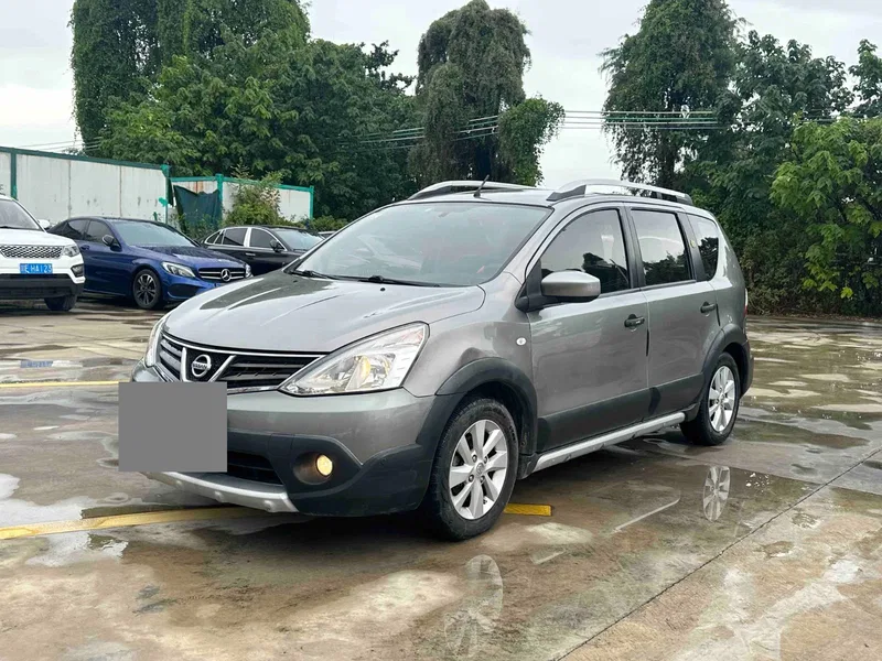 Nissan Li Wei 2013 Jin Rui 1.6XV CVT Deluxe Edition — photograph 1
