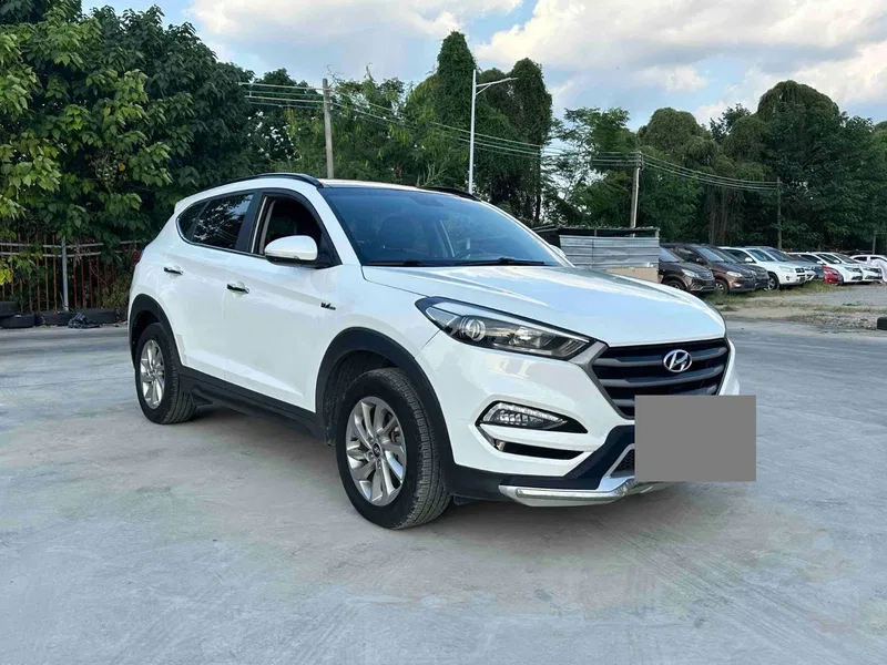 Hyundai Tucson 2015 1.6T Dual-Clutch Front-Wheel-Drive Smart Model — photograph 3