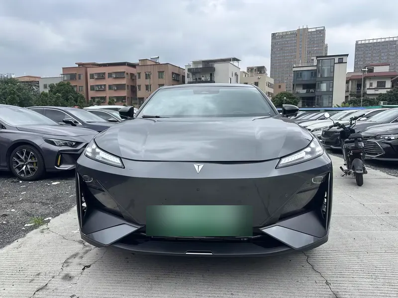 2024 Deepal S07 215Max EREV — exterior photograph 1 of 9