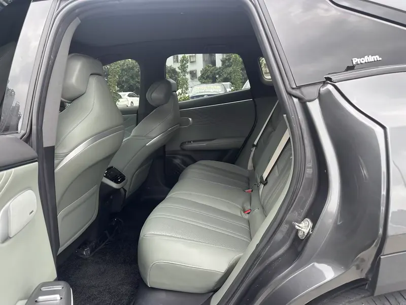 2024 Deepal S07 215Max EREV — interior photograph 4 of 9