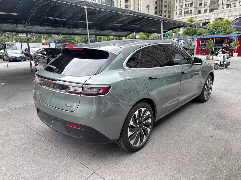 2022 AITO M5 EREV AWD Flagship — exterior photograph 7 of 9