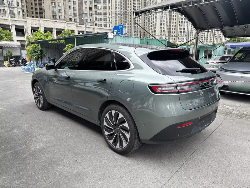 2022 AITO M5 EREV AWD Flagship — exterior photograph 8 of 9