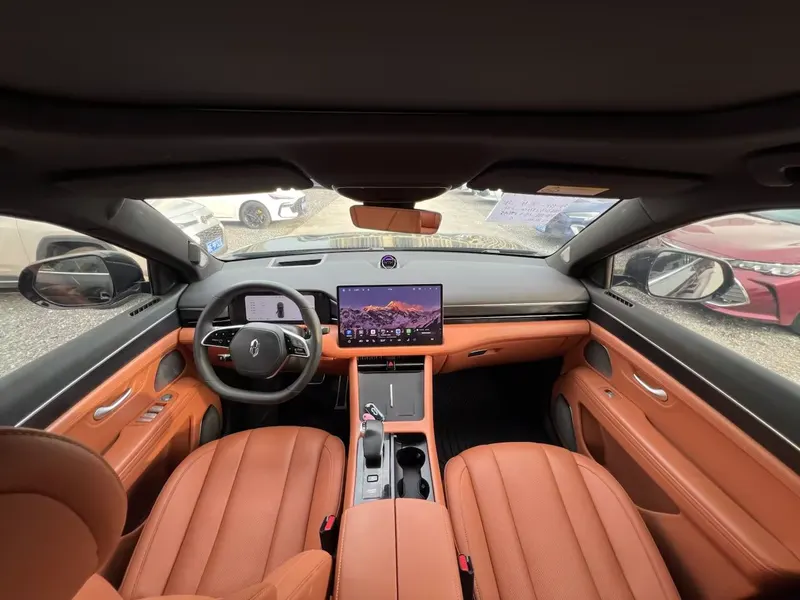 2024 AITO M7 1.5T ADAS RWD Ultra 5-seat — interior photograph 5 of 9