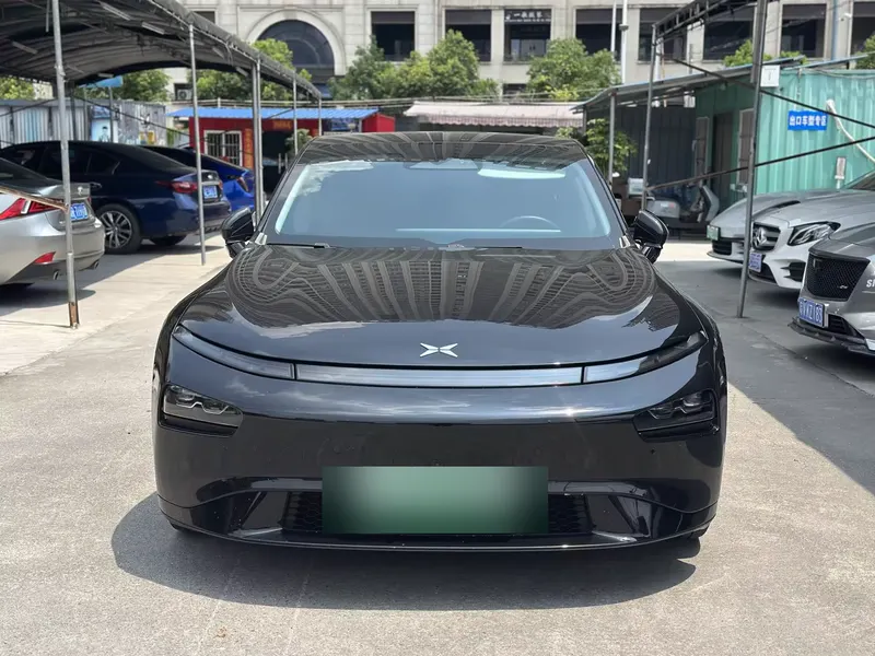 2022 XPeng P7 670G — exterior photograph 1 of 9