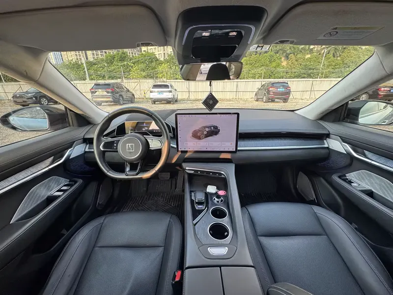 2021 Zeekr 001 WE Long Range Single Motor — interior photograph 5 of 9