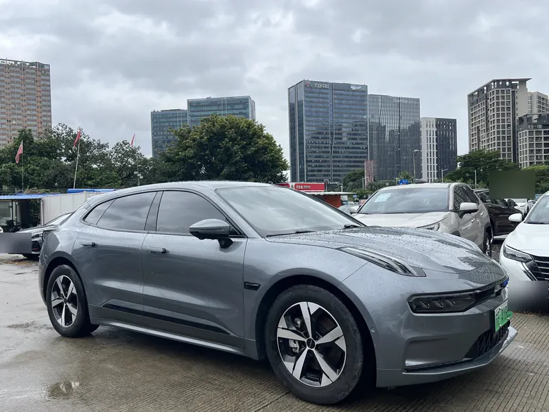 2023 Zeekr 001 WE 100kWh — exterior photograph 3 of 9