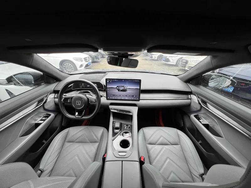 2023 Zeekr 001 WE 100kWh — interior photograph 4 of 9