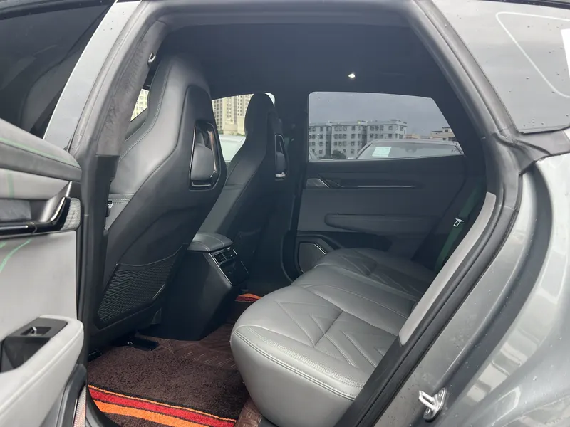 2023 Zeekr 001 WE 100kWh — interior photograph 6 of 9