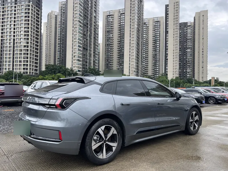 2023 Zeekr 001 WE 100kWh — exterior photograph 8 of 9