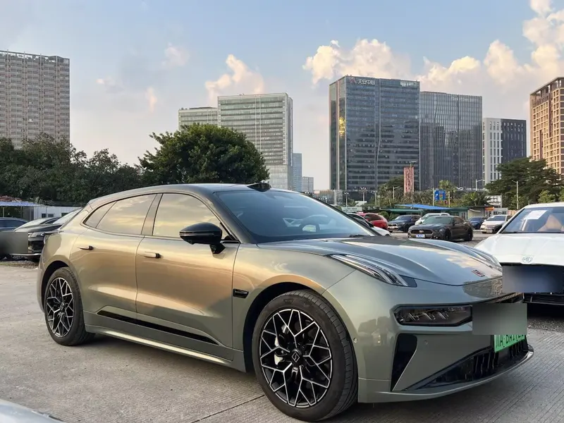 2024 Zeekr 001 WE 95kWh AWD, front three-quarter view