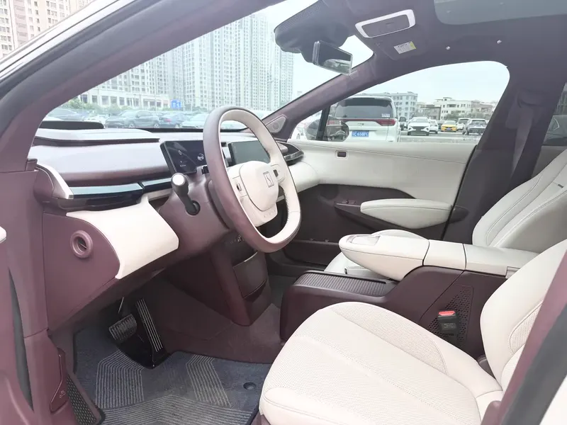 2023 Zeekr X RWD YOU 4-seat — interior photograph 4 of 9
