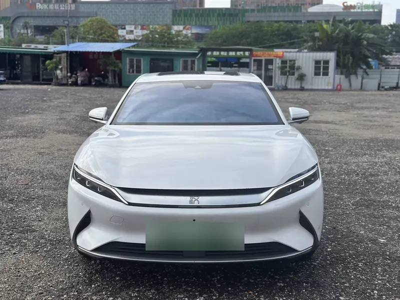 2020 BYD Han EV AWD High Performance Flagship — exterior photograph 1 of 9