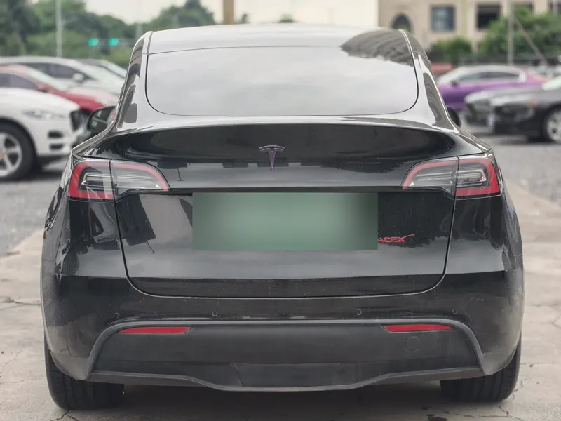 2022 Tesla Model Y RWD — exterior photograph 9 of 9