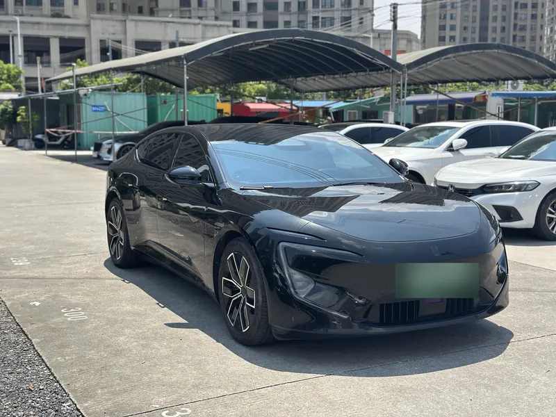 2024 Avatr 12 700 Triple-Lidar RWD — exterior photograph 3 of 9