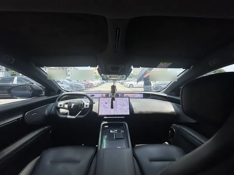 2024 Avatr 12 700 Triple-Lidar RWD — interior photograph 6 of 9
