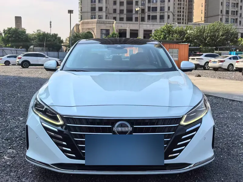 2022 Nissan Teana 2.0T XL — exterior photograph 1 of 9