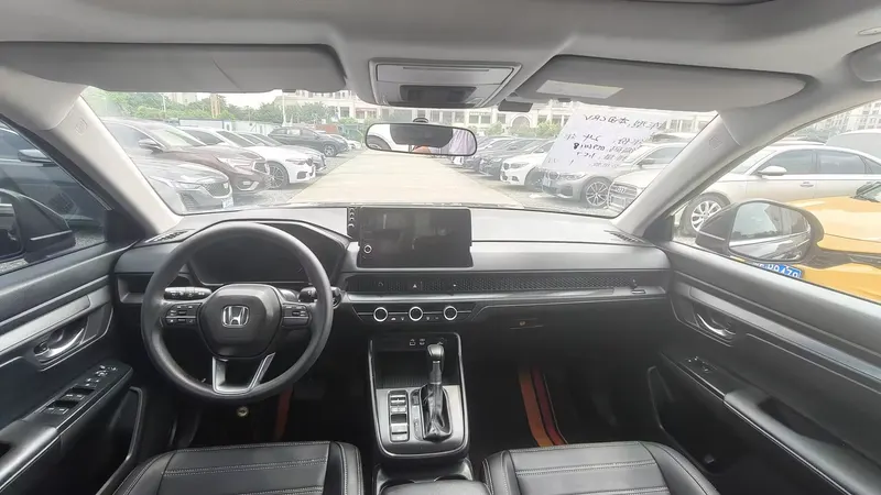 2023 Honda CR-V 240TURBO FWD 5-seat — interior photograph 5 of 9