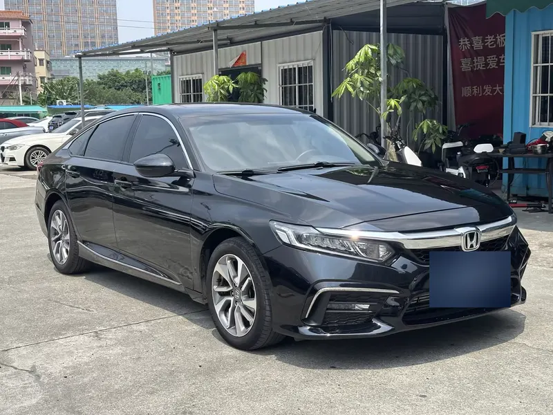 2019 Honda Inspire 260TURBO China VI, front three-quarter view