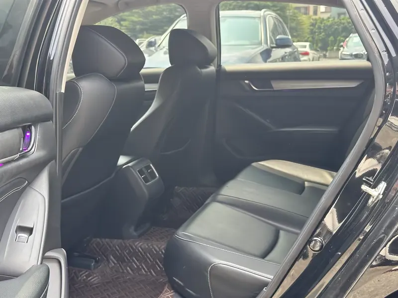 2019 Honda Inspire 260TURBO China VI — interior photograph 6 of 9