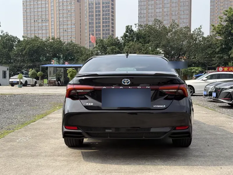 2019 Toyota Avalon Hybrid 2.5L Limited China VI — exterior photograph 9 of 9