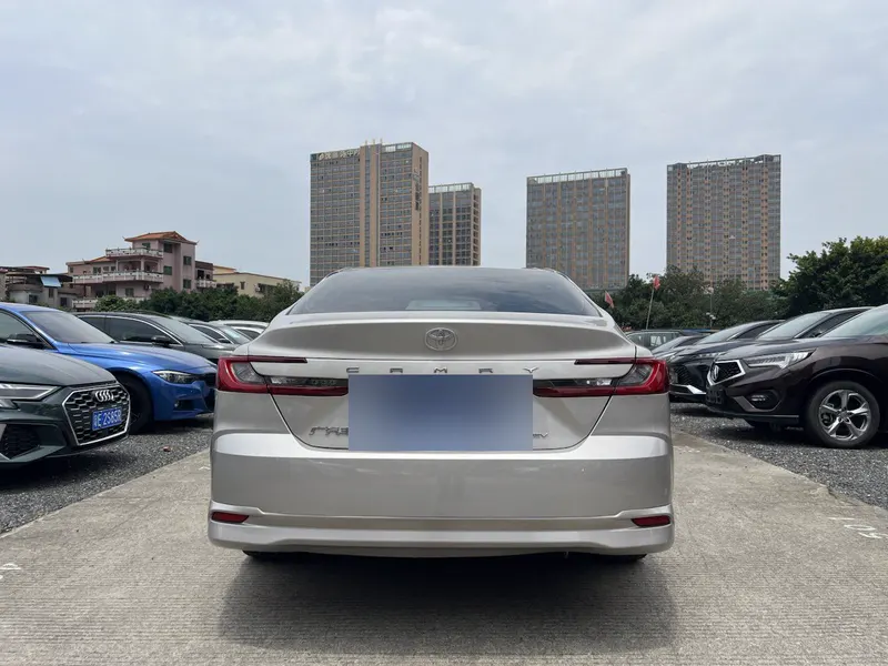 2024 Toyota Camry Hybrid 2.0HE Elite — exterior photograph 9 of 9