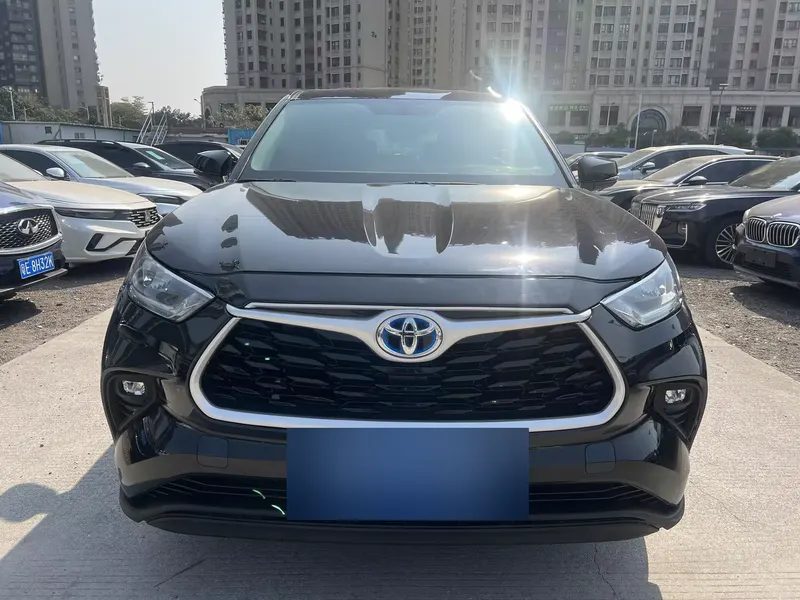 2024 Toyota Highlander Hybrid 2.5L AWD Elite 7-seat — exterior photograph 1 of 9
