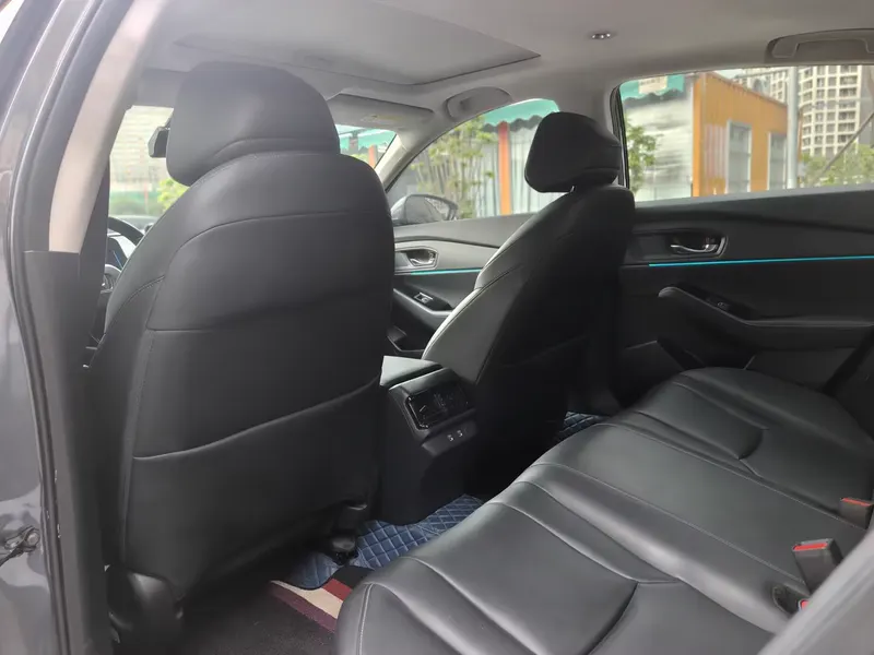 2023 Honda Accord e:PHEV 2.0L ePHEV Smart — interior photograph 4 of 9