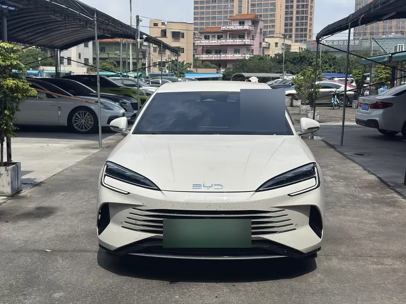 2025 BYD Seal 07 DM-i 1.5L 70km Elite — exterior photograph 1 of 9