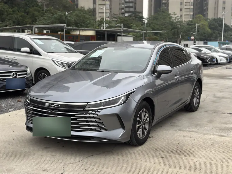 2024 BYD Destroyer 05 DM-i Honor 55KM Luxury, front three-quarter view